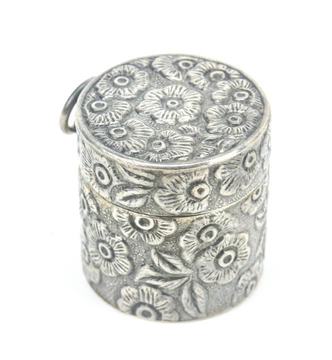 Antique Sterling Sewing Chatelaine Thimble Case (1 of 5)