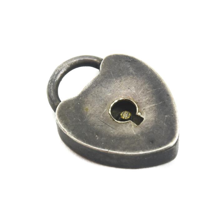 Antique Sterling Silver Heart Padlock Pendant (1 of 4)