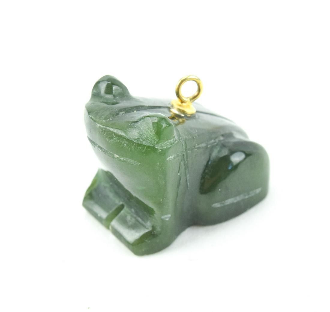 Vintage Carved Green Jade Frog Necklace Pendant: Vintage Carved Green Jade Frog Necklace Pendant. Measures .75 of an inch in length.