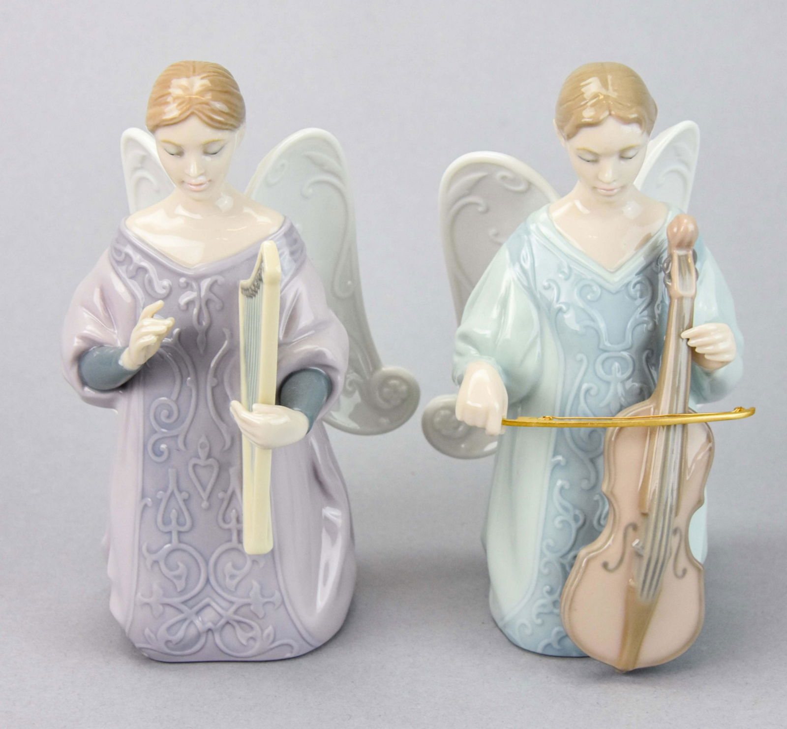 Pair Lladro Porcelain Angels Playing Instruments (1 of 11)