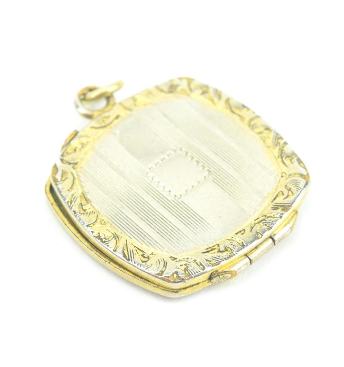 Antique Art Deco Gold Fill Locket Necklace Pendant: Antique Art Deco Gold Filled Locket Necklace Pendant. Measures 1 inch in length.