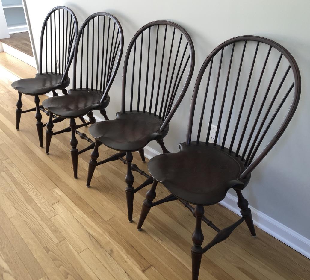 Set of 4 D.R. Dimes Windsor Style Dining Chairs (1 of 8)
