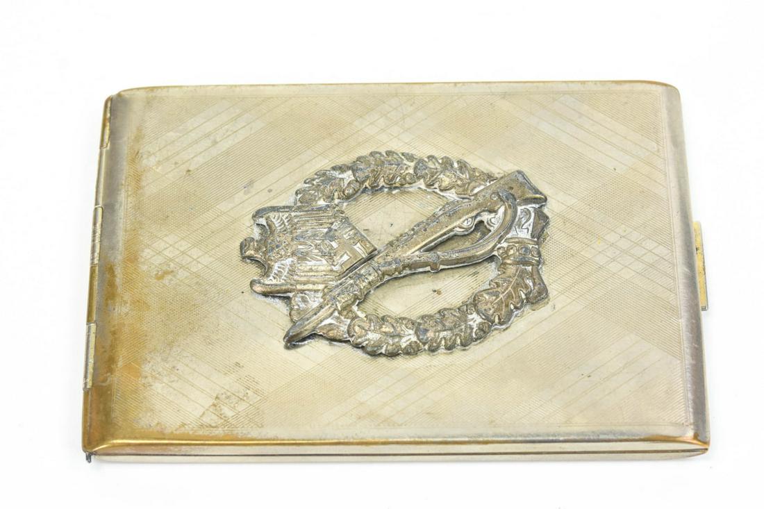 WWII German Army Cigarette Case with Inscriptions (1 of 9)