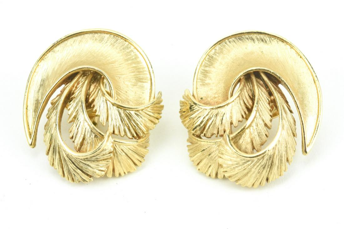Vintage Costume Jewelry Crown Trifari Earrings (1 of 6)