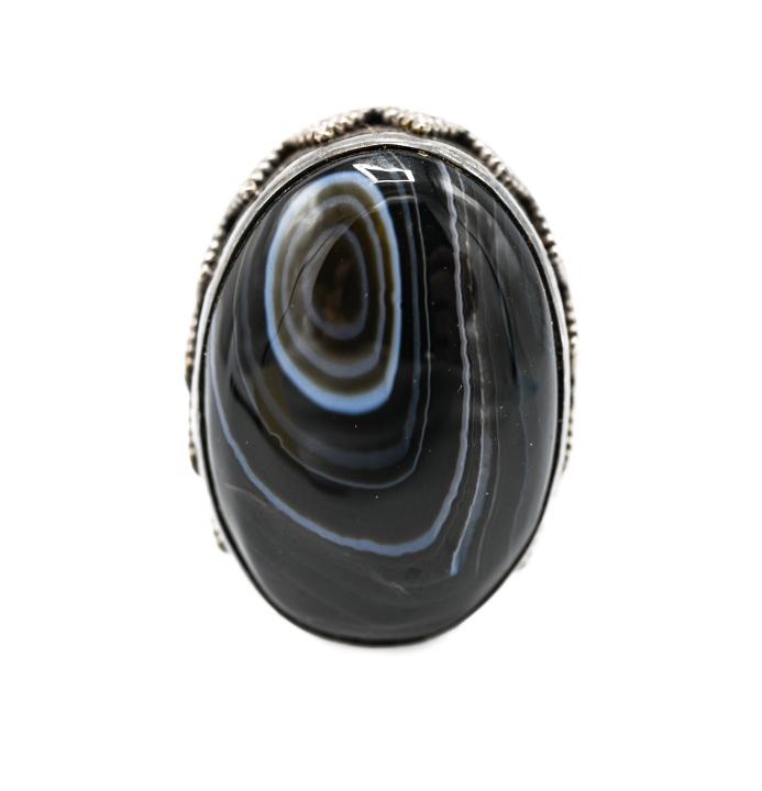 Banded Black & White Agate Cabochon Silver Ring (1 of 6)