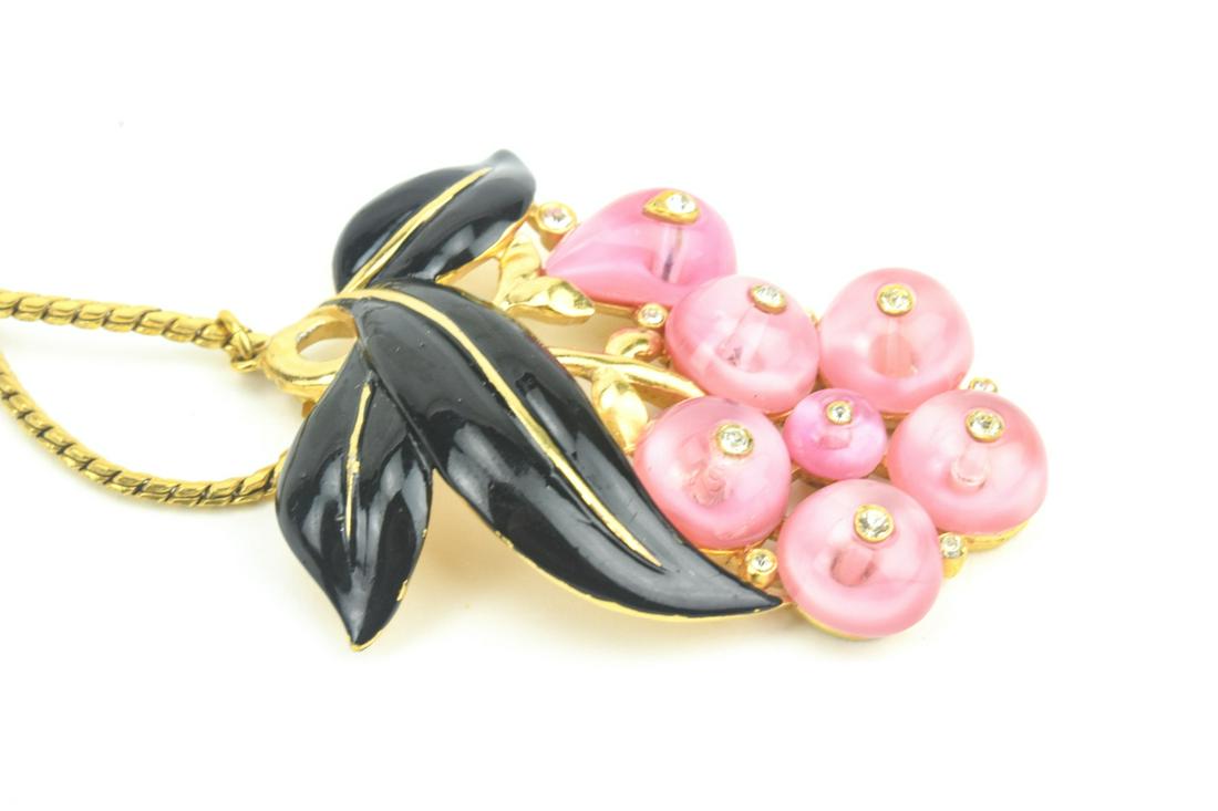 Attributed Alfred Philippe Trifari Grape Necklace: Antique Costume Jewelry - Attributed Alfred Philippe Trifari Grape Necklace. Unsigned, but has a strong resemblance to a number of brooches and clips identified as being early Trifari and designed by