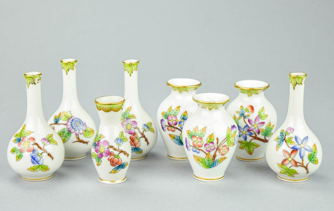8 Herend Hungary Queen Victoria Miniature Vases (1 of 8)