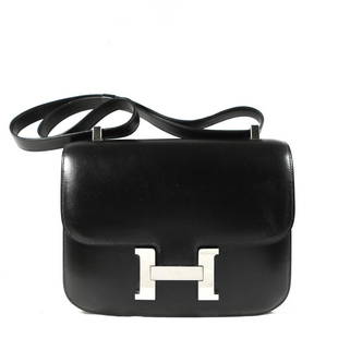 Hermes Constance III Black Palladium Crossbody Bag: Hermes Paris Constance III Black Palladium Cross Body Bag. Measures 9 inches x 6.5 inches x 3 inches. All purse sales are final, previewing in person and in hand evaluations are stronglyencouraged. Ti