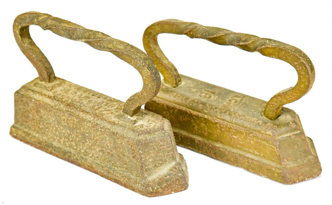Antique 20 & 18 Pound Cast Iron Sad Irons: Antique 20 & 18 Pound Cast Iron Sad Irons. 7 inches x 10 inches