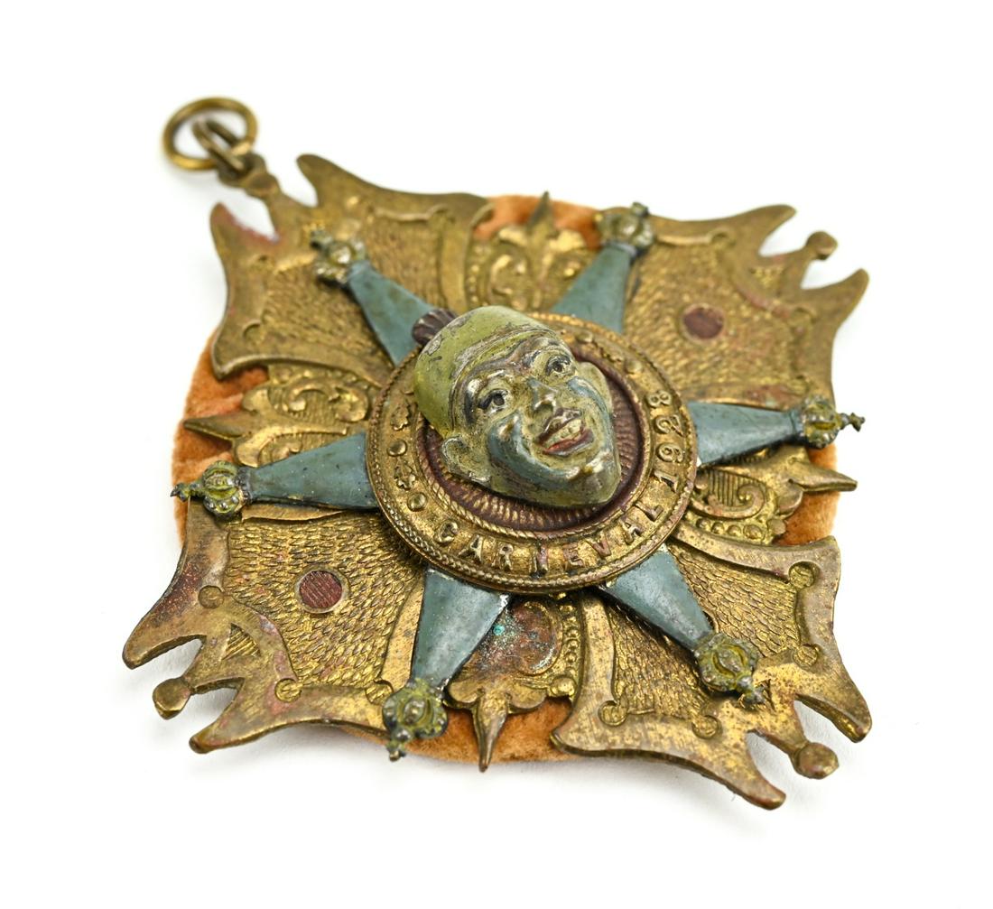 Antique Egyptian Revival Medallion Sewing Pendant: Antique Egyptian Revival Medallion Sewing Pendant. Back is padded velvet for a pin cushion. Made by Maier & Feyhl. Measures 3 inches in length.