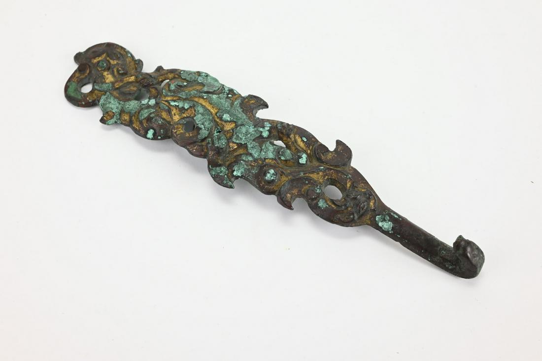 Han Dynasty Gilt Bronze Belt Buckle (1 of 7)