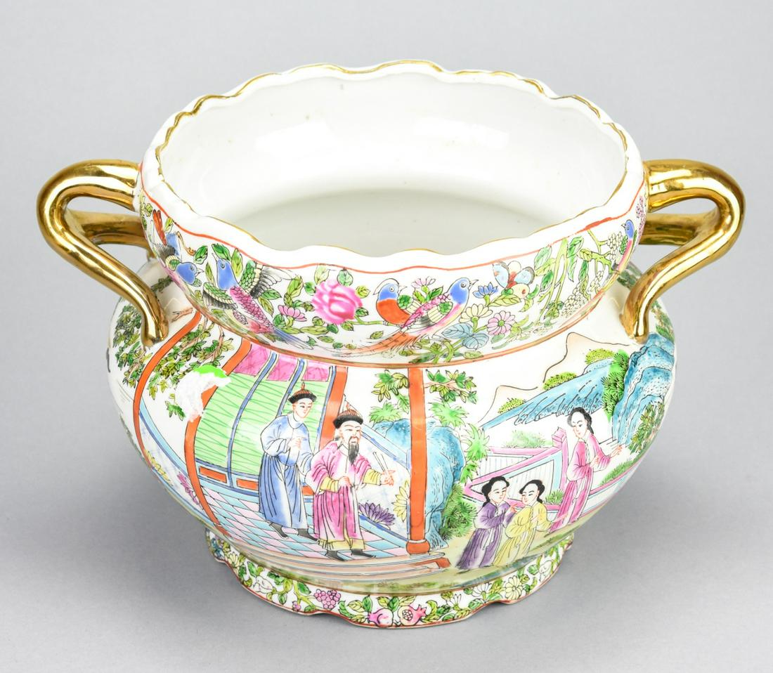 Chinese  Porcelain Famille Rose Cache Pot (1 of 8)
