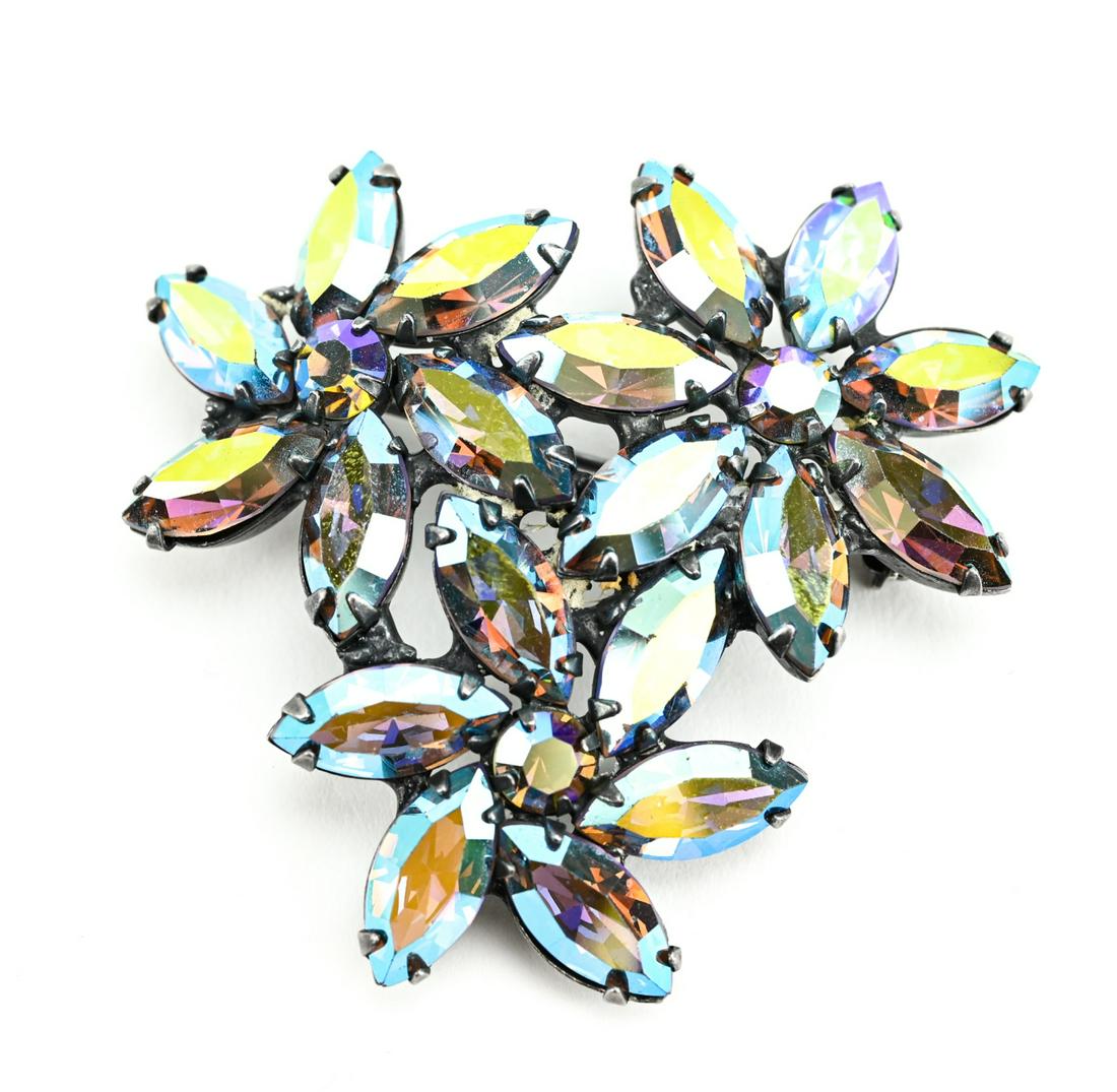 Vintage Costume Jewelry Weiss Rhinestone Brooch (1 of 5)