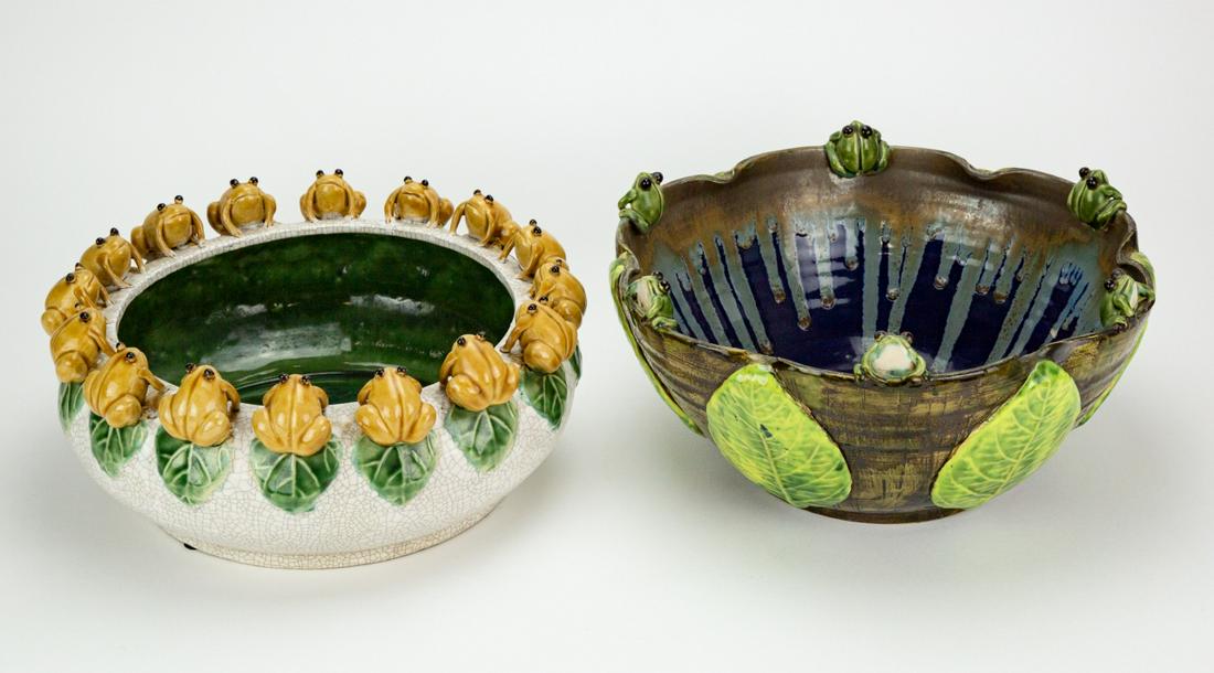 2 Mid C Art Pottery Bowls w Figural Frogs on Rims: Pair Mid Century Art Pottery Bowls with Figural Frogs on the Rims of Bowls. Largest bowl measures 7 inches x 14 inches in diameter.