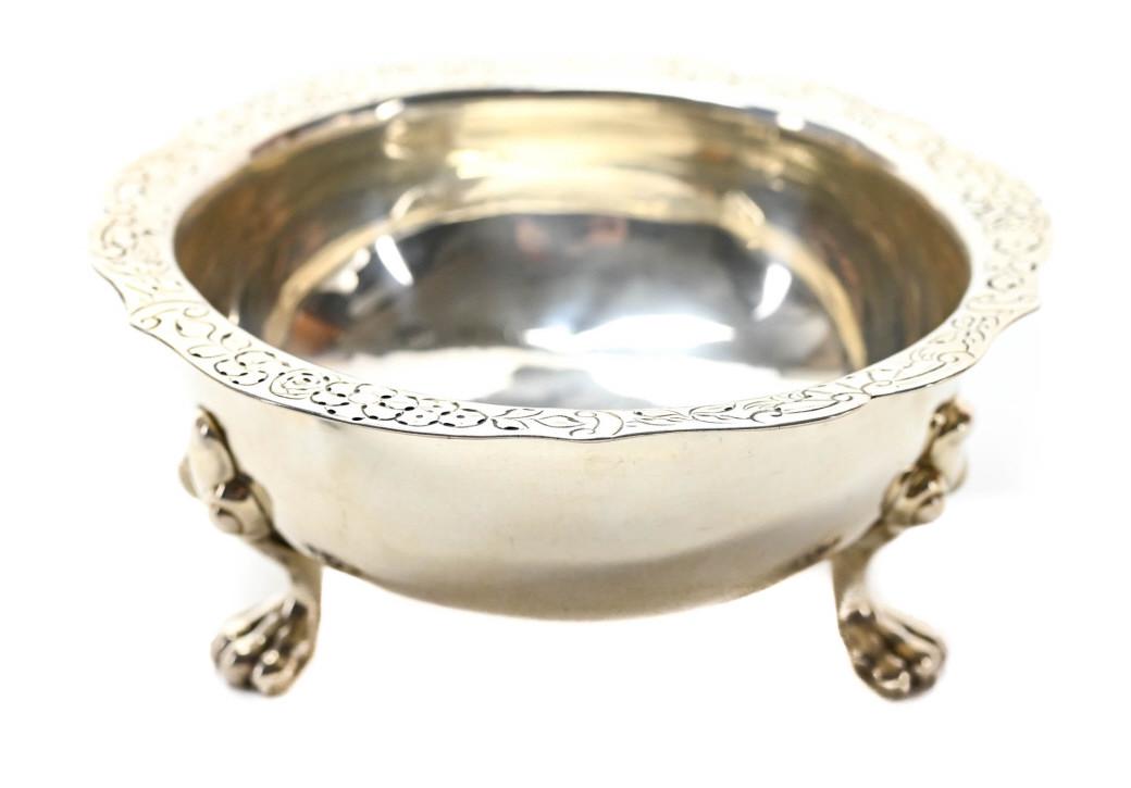 Antique English 18th C Georgian Sterling Bowl (1 of 6)