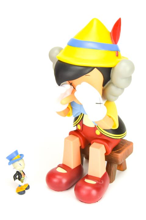 MAND Kaws Pinocchio & Jiminy Cricket 2010 w Box (1 of 8)