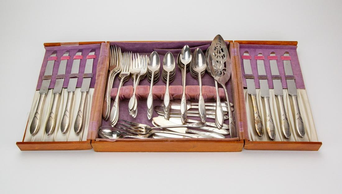 Antique Art Deco Community Plate Flatware For 8 (1 of 7)