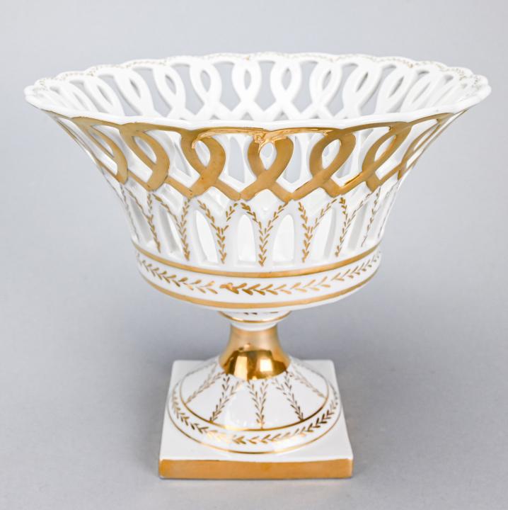 Paris Porcelain Reticulated Porcelain Corbeille (1 of 10)