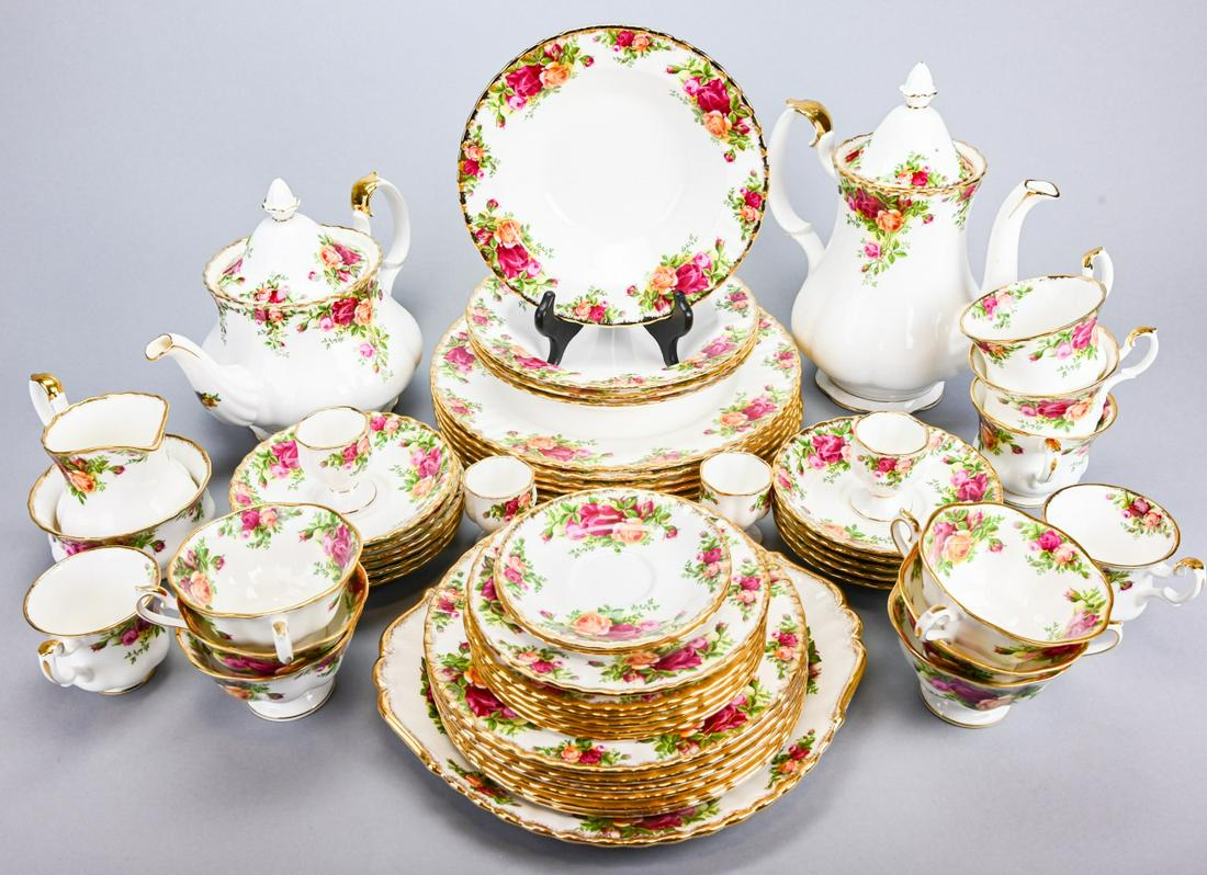Royal Albert Old Country Roses Tea Set for 6 (1 of 10)