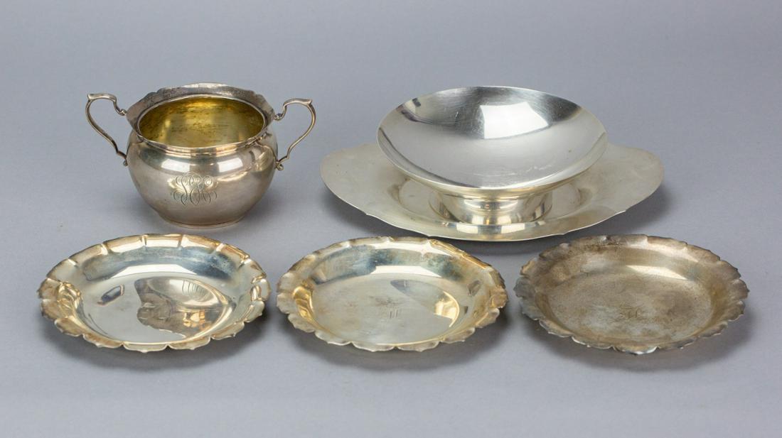 Collection Sterling Silver Table Top Dishes (1 of 7)