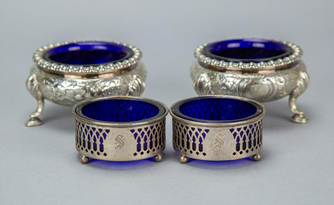 Set of Salt Cellars Sterling Silver & Silver Plate: 2 Set of Footed Salt Cellars Sterling Silver and Silver Plate.Largest measures 1.2 inches x 2.75 inches diameter.