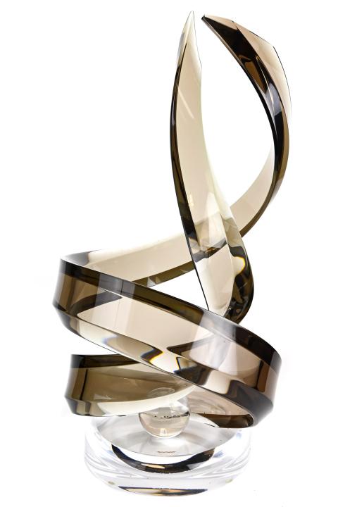 Shlomi Haziza Entwined Lucite Sculpture: Shlomi Haziza Entwined Lucite Sculpture.Measures 27 inches x 13 inches x 18 inches.
