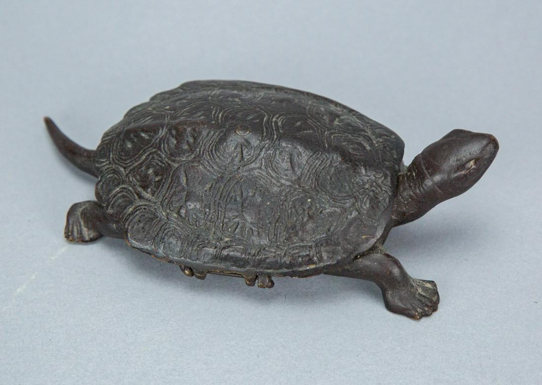 Vintage Japanese Cast Iron Figural Turtle Box (1 of 6)