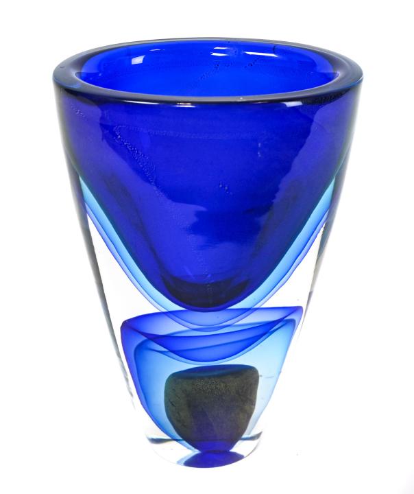 Majestic Signed & Numbered 21/99 Murano Glass Vase (1 of 10)