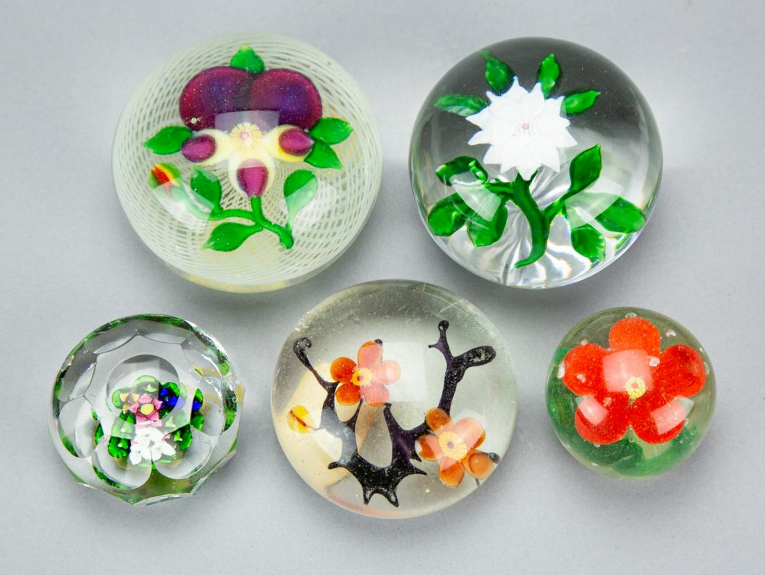 5 Art Glass Paperweights Flower Motif (1 of 7)