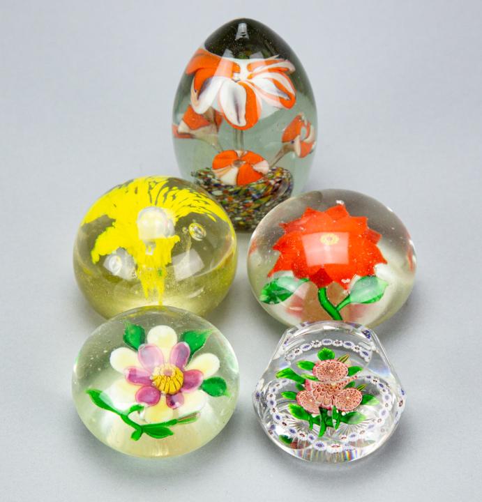 5 Art Glass Paperweights Flower Motif (1 of 7)