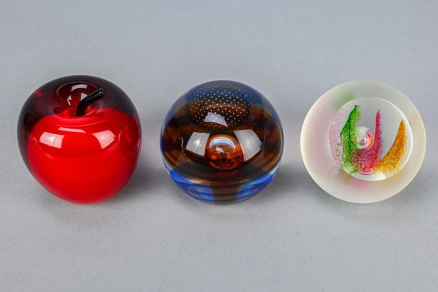 3 Signed Art Glass Paper Weights (1 of 10)