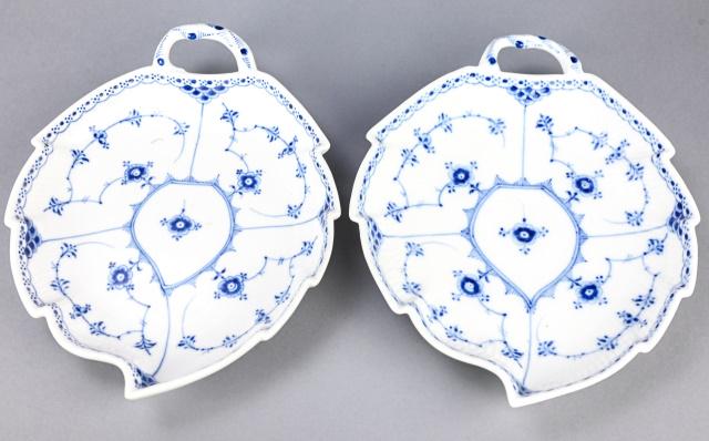 Pair Royal Copenhagen Blue Onion Leaf Serving Dish (1 of 8)