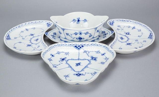 4 Royal Copenhagen Blue Onion Serving Dishes (1 of 7)
