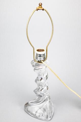 French D' Arques Twisted Crystal Lamp: French D' Arques Twisted Crystal Lamp.Measures 17.5 inches x 5 inches x 5 inches.