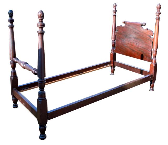 Vintage Kindel Mahogany Four Poster Bed Frame: Vintage Kindel Furniture Hand Carved Mahogany Four Poster Bed Frame with Classical Pineapple Finials. Measures 58 inches x 84 inches x 43 inches.