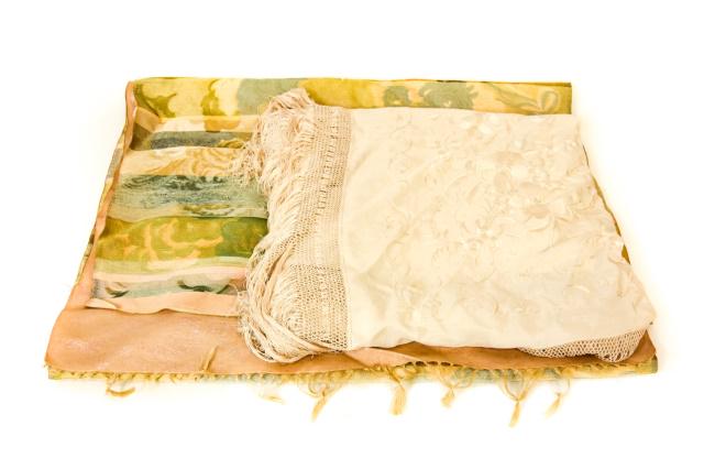 Silk Victorian Throw & Chinese Silk Table Runner (1 of 8)