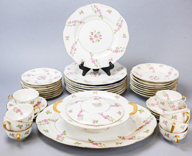 Theodore Haviland NY Porcelain Dinner Service 8 (1 of 11)