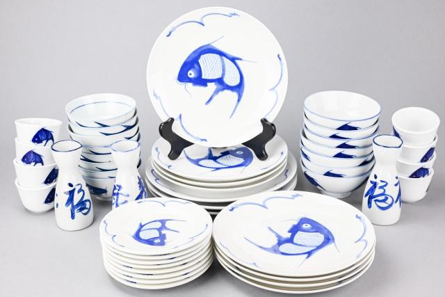 Chinese Blue & White Porcelain Dinner Service (1 of 12)