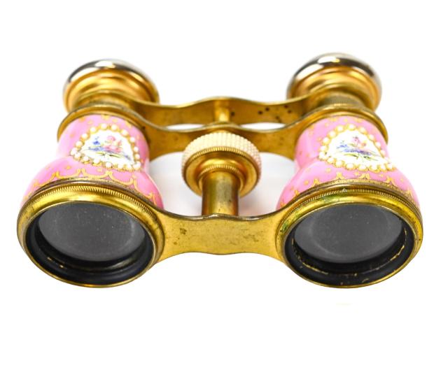 Antique French Dore Gilloche Enamel Opera Glasses: Antique French Dore Gilloche Enamel Opera Glasses.Measures 4 inches x 2.5 inches.