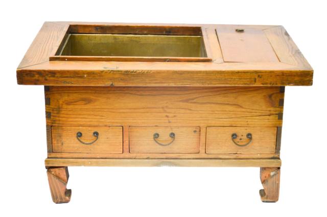 Antique Japanese Keyaki Wood Hibachi Table: Antique Japanese Keyaki Wood Hibachi Copper Liner & Drawers Coffee Tea Table.Measures 16 inches x 19.5 inches x 28.5 inches.
