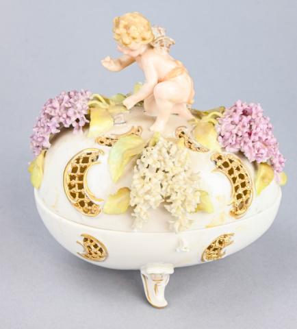 Sitzendorf German Porcelain Egg w Lilacs & Cherub (1 of 11)