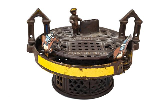 Vintage Cast Iron Horse Racing Table Top Bank (1 of 7)