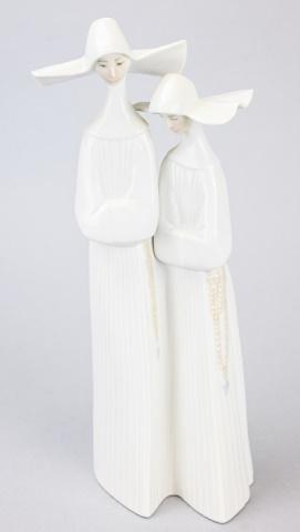 Lladro Porcelain Statue of Two Nuns (1 of 9)