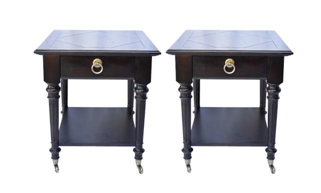 Pair Sherill French Country Style Side Tables (1 of 15)