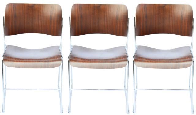 3 David Rowland Bentwood Dining Chairs: Set of 3 1970s David Rowland Bentwood Dining Chairs with Chrome Base.Measures 30 inches x 20 inches x 19 inches.