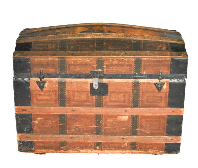 19th Century Victorian Dome Top Steamer Trunk (1 of 10)