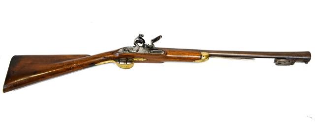 Antique British Blunderbuss with Fold Out Bayonet: Antique British Blunderbuss with Fold Out BayonetCondition: Very GoodMeasures approximately 36 inches long.Appraised by Vincent Caponi, Antique Weapons Consultant New York.