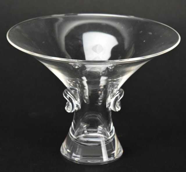 Steuben Crystal Thumbprint Pedestal Bowl: Steuben Crystal Thumbprint Pedestal Bowl. Carries makers mark. 5 inches x 7 inches in diameter.