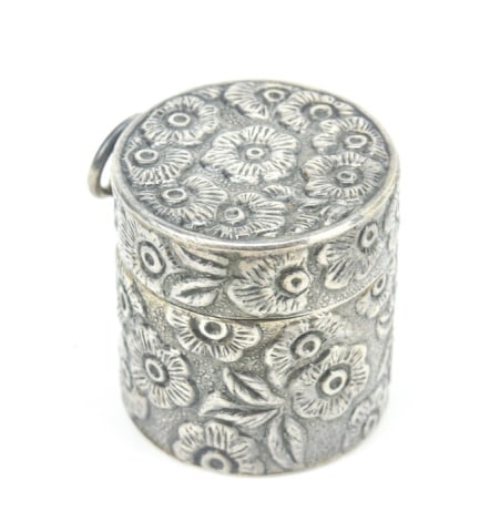 Antique Sterling Sewing Chatelaine Thimble Case (1 of 5)