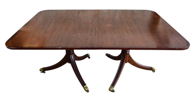 JW Georgian Style Banded Mahogany Pedestal Table (1 of 14)